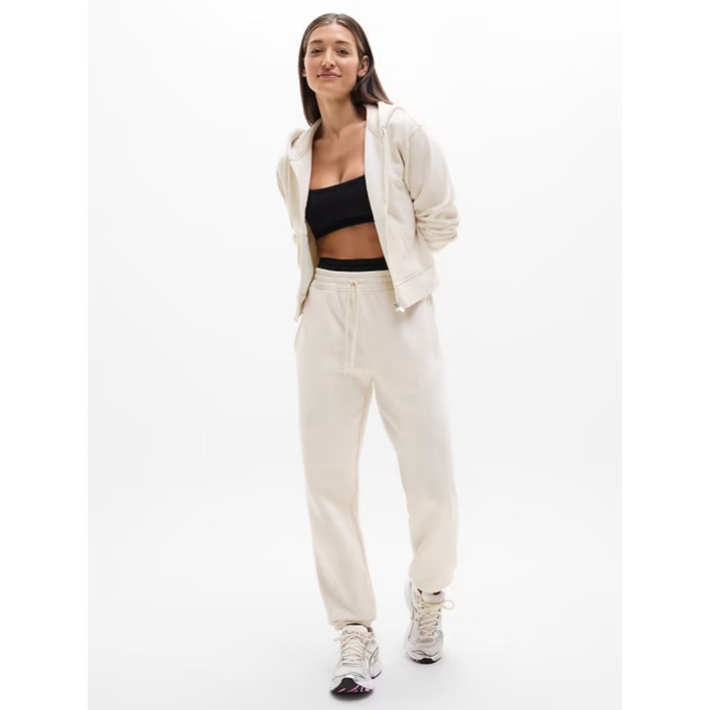NWT! Athleta - Forever Fleece Mid Rise Jogger - Bone - Size Large